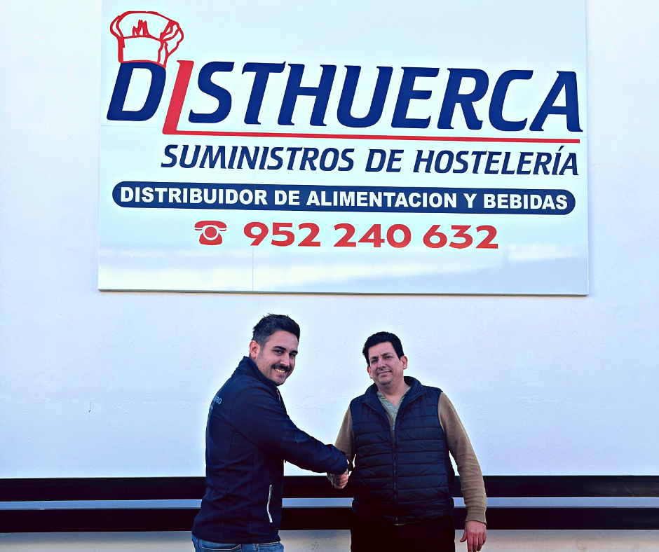 Técnico de frío de J Garrido y Alejandro de Disthuerca